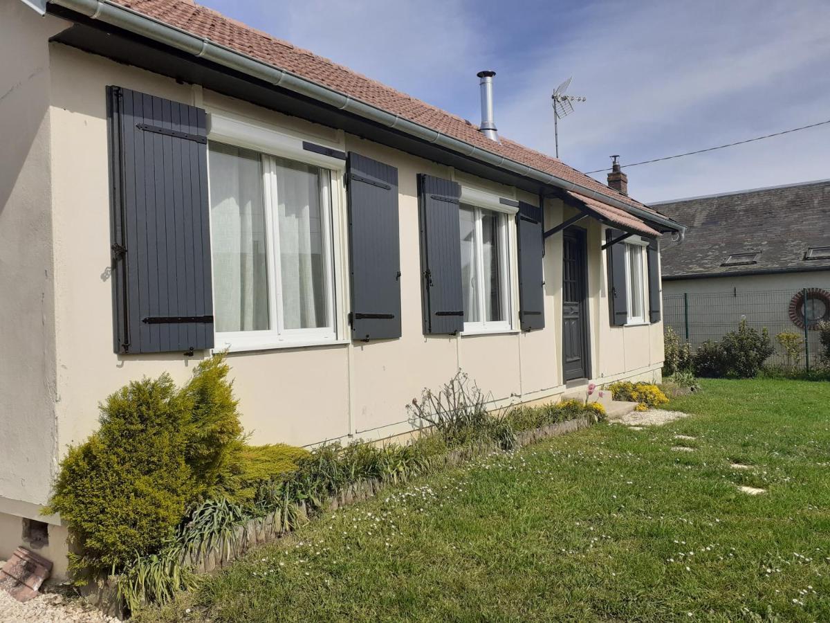Le Huant Hébergement de vacances Mesnil-sous-Vienne